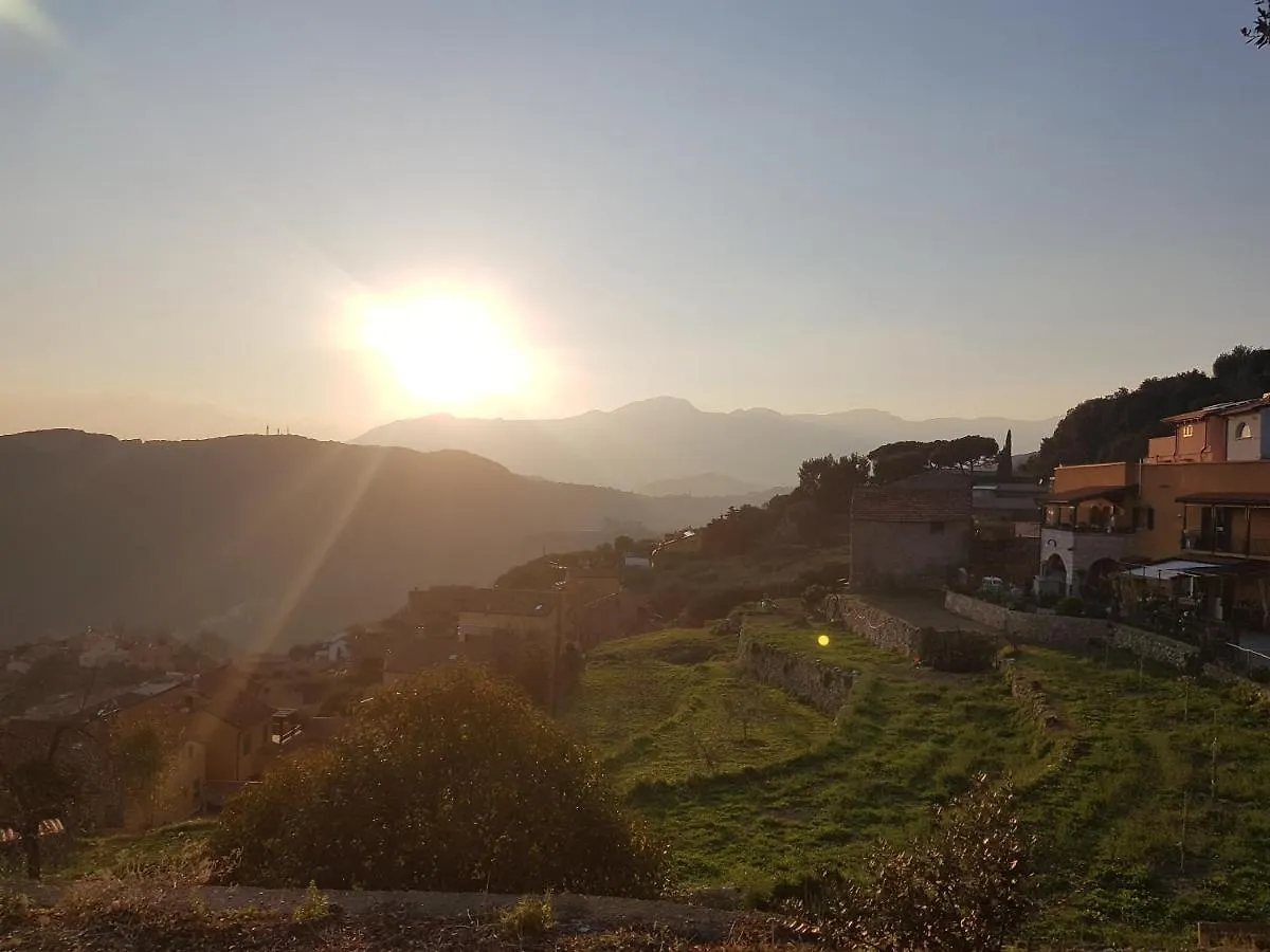 Bed & Breakfast Il Nido Di Kiki Affittacamere Bike &Fun Finale Ligure
